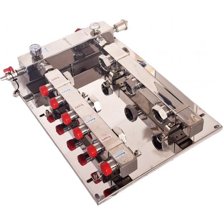Heizkreisverteiler mit hydraulischer Weiche für 3 Kreisläufe + Thermometer und Manometer Nordic DE2